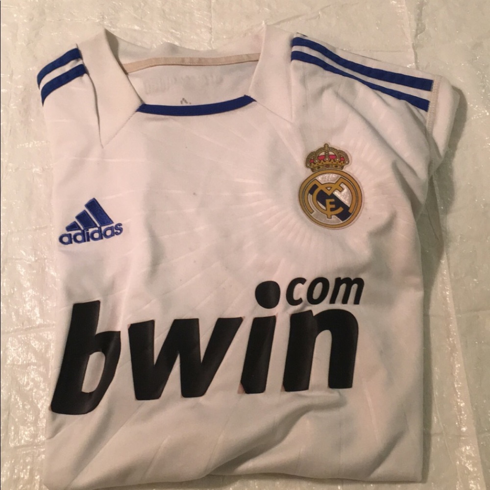 2010/2011 Adidas Real Madrid jersey size M